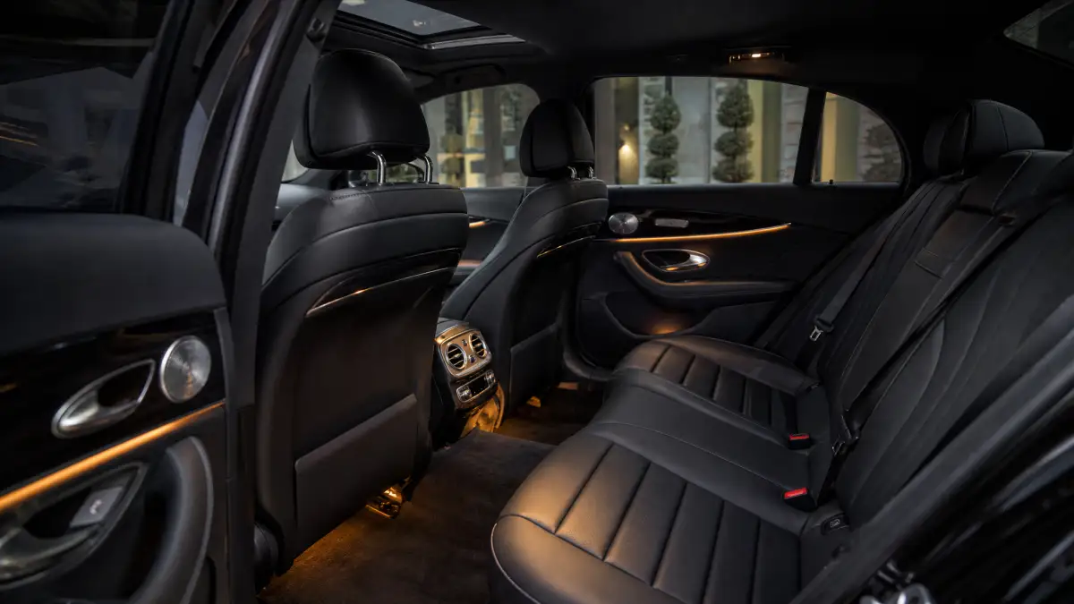 Ankara VIP transfer hizmeti - lüks sedan araç içi görünümü